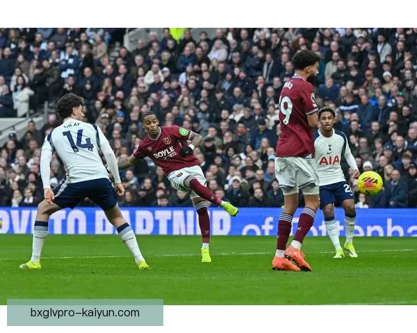 英超赛事中西汉姆逆转胜利，状态回暖值得关注