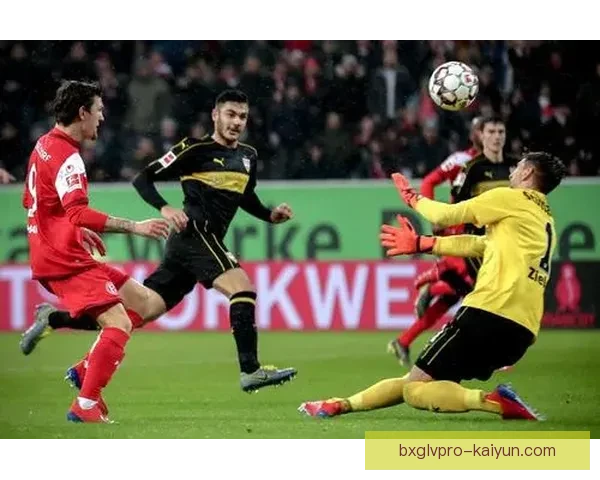 霍芬海姆边路速度持续提升，攻防转换效率值得关注